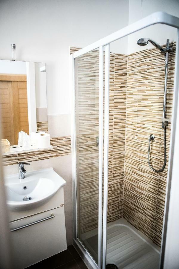 Hotel West End 3*