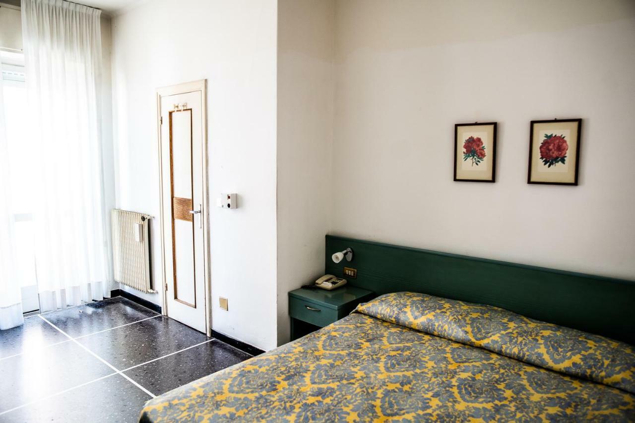 West End Hotel 3*