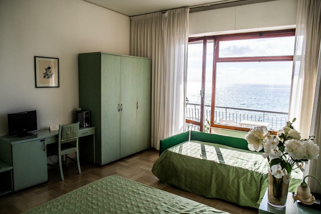 West End 3* Alassio